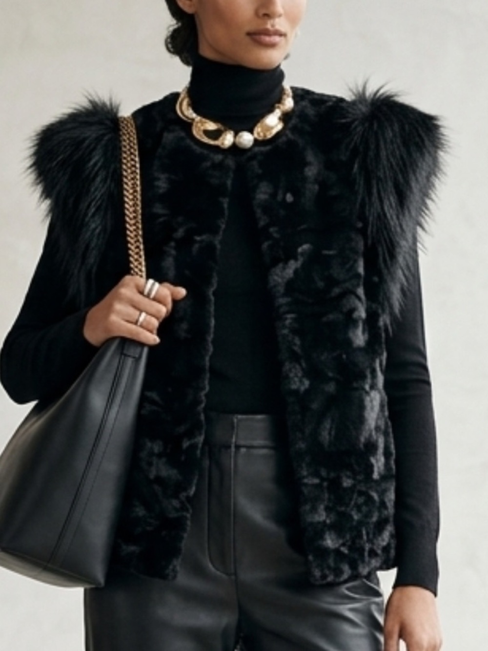 NEIMAN MARCUS/TARGET Faux Fur Vest Sz XS Black Skaist Taylor Crop Boho